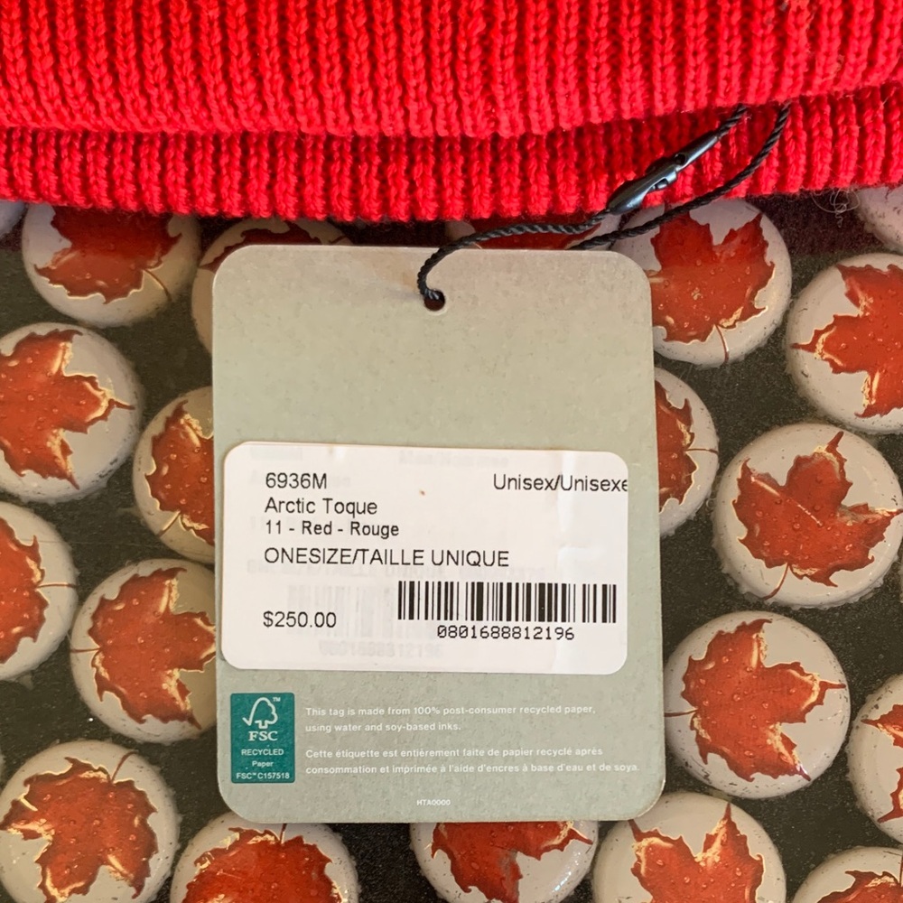 Canada Goose Red Toque - Picture 2 of 4